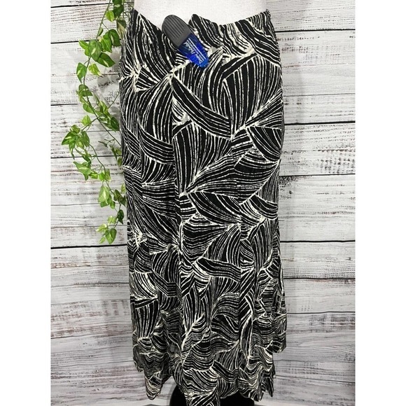 JM Collection Skirt size Small Black White Mesh Long A Line Stretch Tropical - Picture 13 of 14
